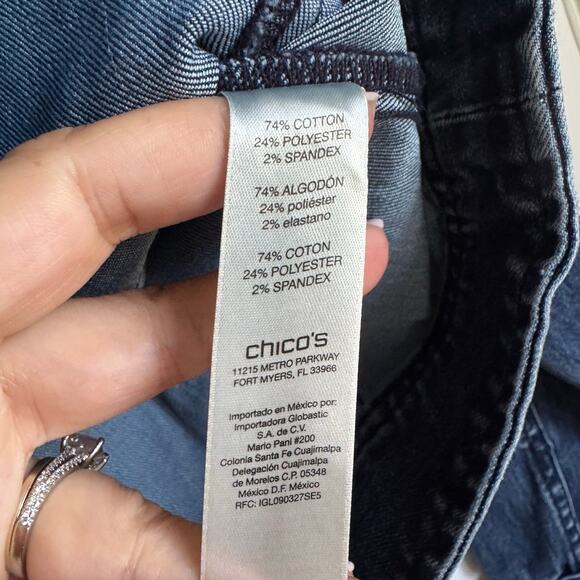 Chicos Womens Blue Jean Denim Jacket Size 1/Medium Dark Wash Stretch Cotton - Picture 7 of 10